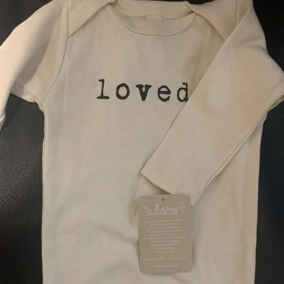 NWT Organic “LOVED” long sleeve organic cotton onsie sz 3-6m - Picture 3 of 3